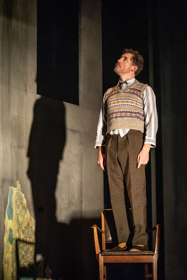 Photo Flash: First Look at PINTER THREE Image